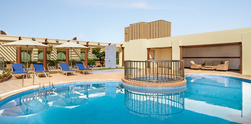 Swimming Class in Dammam (Wyndham Garden) 