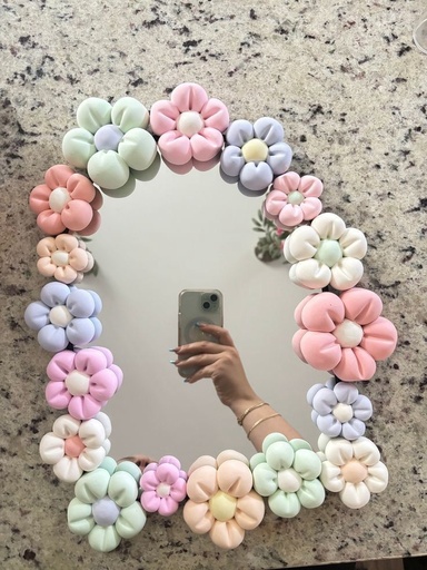 Foam Clay Mirror Decorating Workshop in Dhahran (One Day)