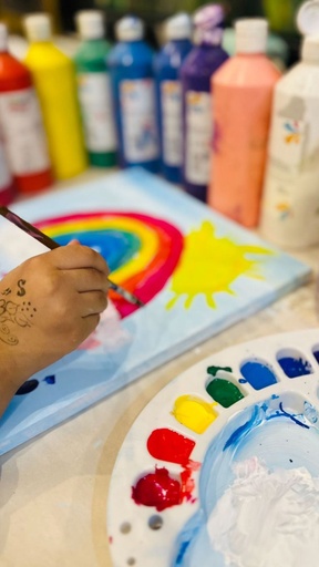 ورشة الرسم الحر للأطفال (٧–١٢ سنة) – مرسم فن وفكر في المدينة المنورة - حي وادي مذينب (ساعتان)